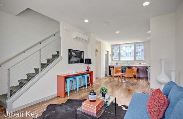 4503 41st Ave SW Gallery 3