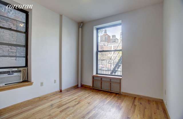 137 West 83rd Street Gallery 3