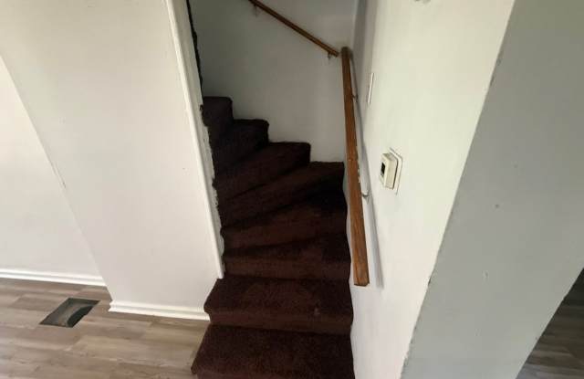 2 Bed, 1 bath for rent Gallery 4