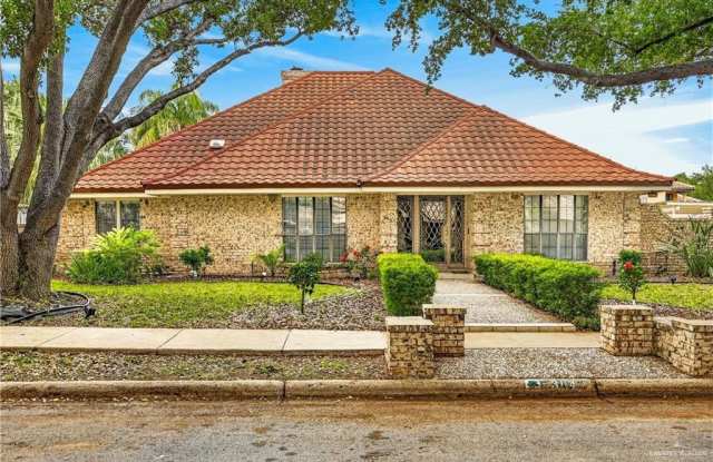 304 Bluebird Avenue photos photos