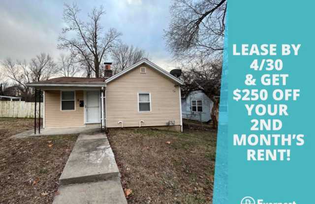 426 Bluff Dr - 426 Bluff Drive, Riverview, MO 63137
