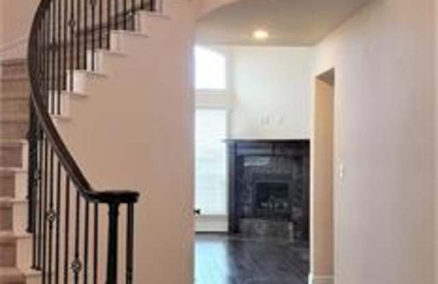 1605 Willingham Drive Gallery 3