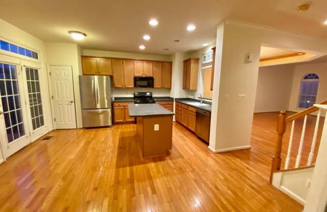 5683 FAIRCLOTH COURT Gallery 2