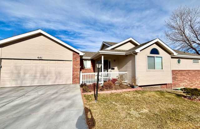Great 2-Bedroom Home in Loveland! Gallery 1