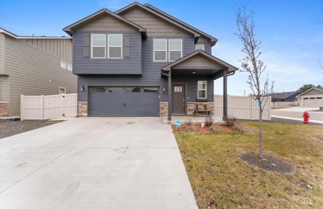 513 Stanley Lake St photos photos