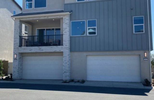 431 Flycatcher - 431 Flycatcher, Irvine, CA 92618