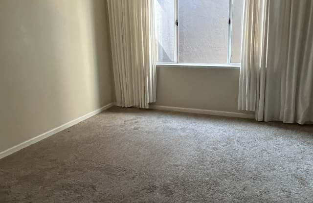 898 Clifton Court photos photos