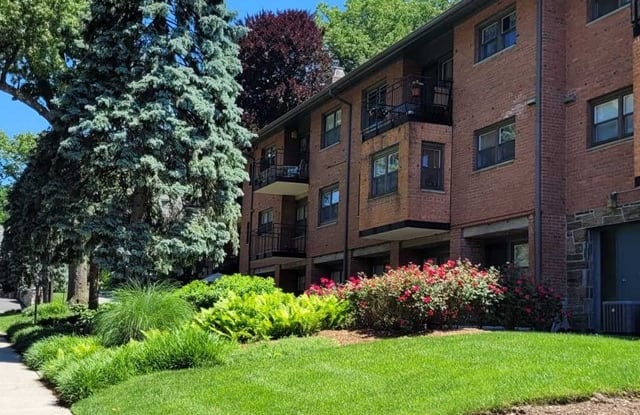 35 Heights Road - 35 Heights Road, Ridgewood, NJ 07450