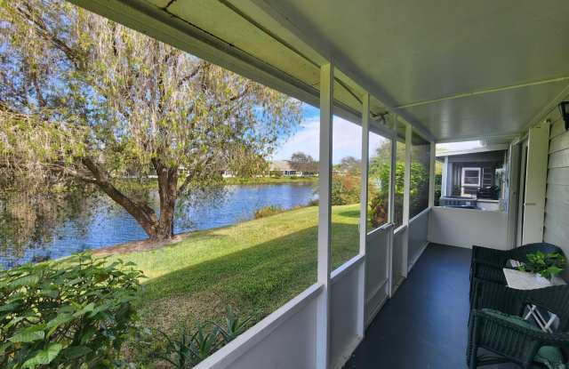 2607 SE Tropical E Circle photos photos