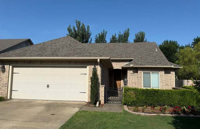 Beautiful 3 Bedroom and 2 Bathroom House photos photos