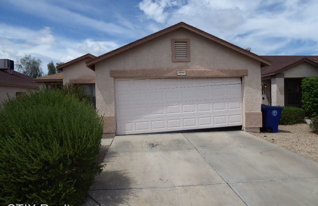 11846 W Scotts Dr - 11846 West Scotts Drive, El Mirage, AZ 85335
