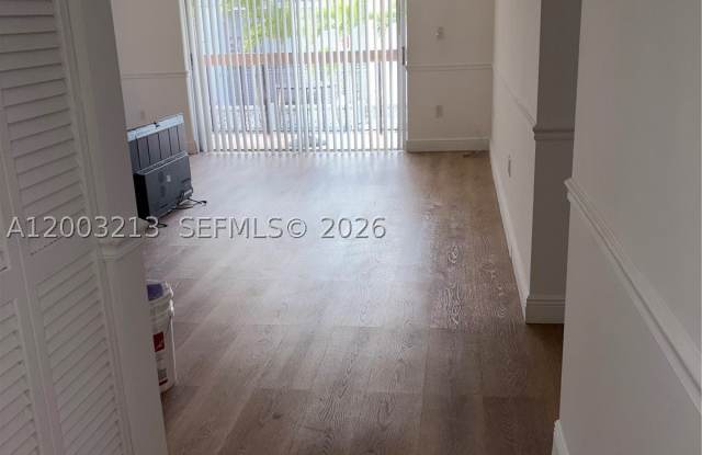 401 NW 72nd Ave Gallery 2
