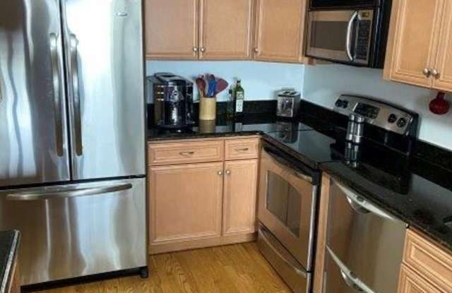 1631 N WELLS 3208 - 1631 North Wells Street, Chicago, IL 60614