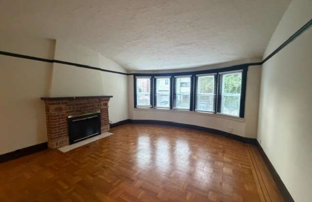Don't miss this freshly painted 4-bed 2-bath home in Daly City! Gallery 3