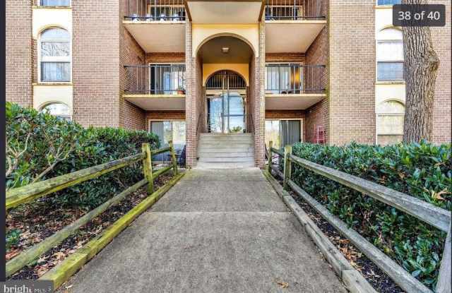 3322 WOODBURN VILLAGE Drive unit: 22 photos photos 3322 WOODBURN VILLAGE Drive unit: 22 photos photos