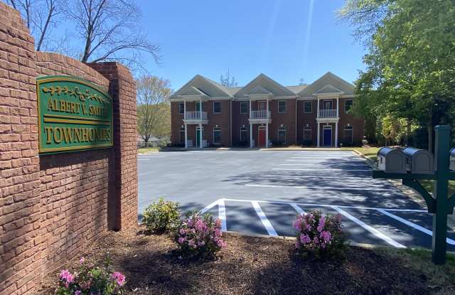 819 John B White Sr Blvd photos photos