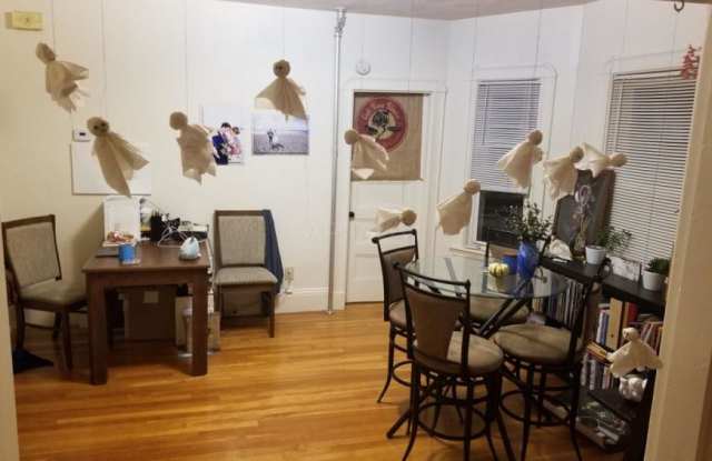 81 Electric Ave. photos photos