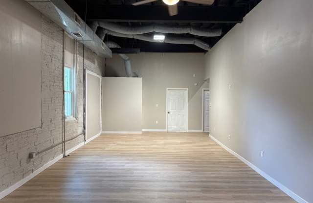 2 bed/1 bath Apartments Pittsburgh, PA 15226 Gallery 4