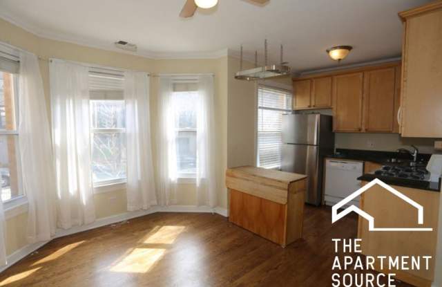 634 West Roscoe St. photos photos