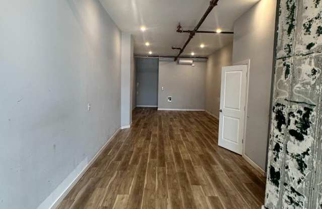 2033 E LEHIGH Avenue Gallery 3