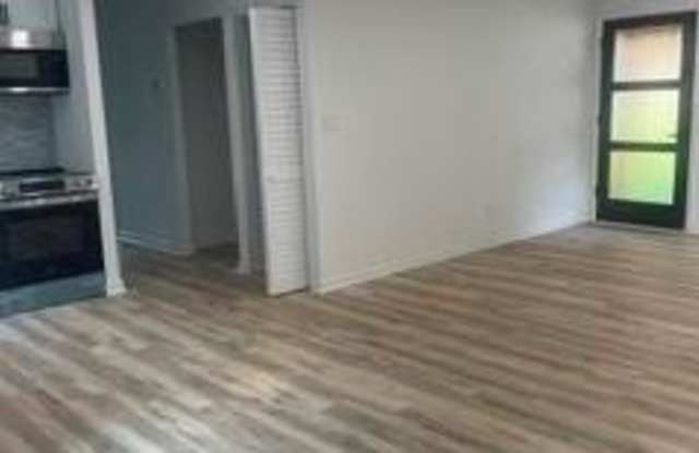 573 Alfred Road NW Gallery 3