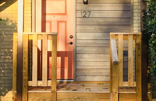 109 Peace St photos photos