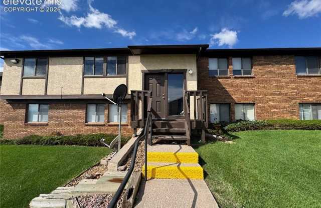 2617 E Uintah Street Gallery 1