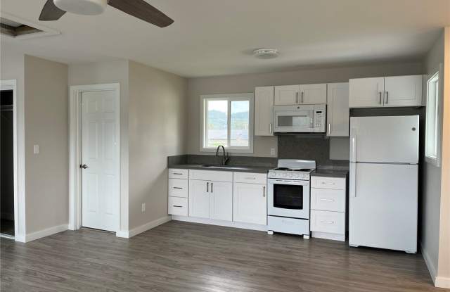 45-143D William Henry Road unit: Studio photos photos