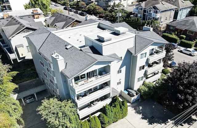 Must See Ballard Condo!!! (4 weeks free!) photos photos