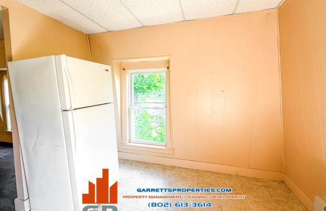 1658 Main Street - 5 Gallery 4