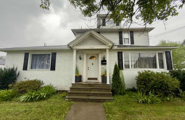 536 Moosic Road photos photos