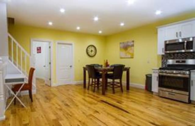 299 Vermont Avenue - 299 Vermont Avenue, North Bay Shore, NY 11706