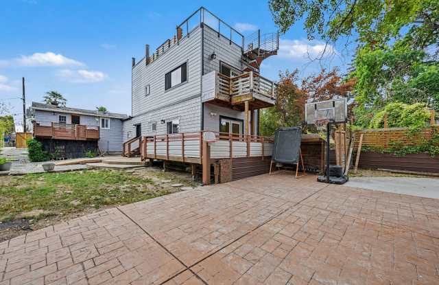 Spacious 2-Bedroom ADU in West Seattle — $3,000/month Gallery 2