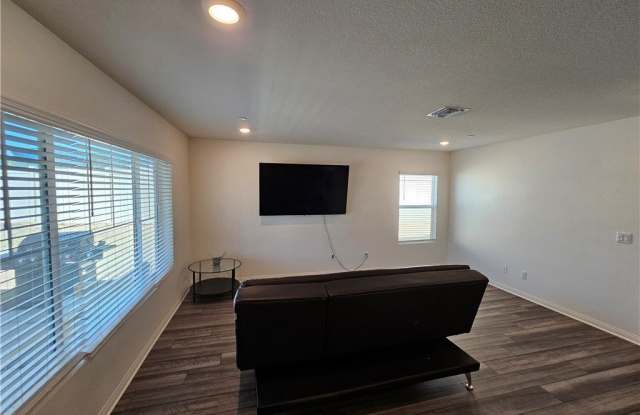 25395 Sedona Lane Gallery 3