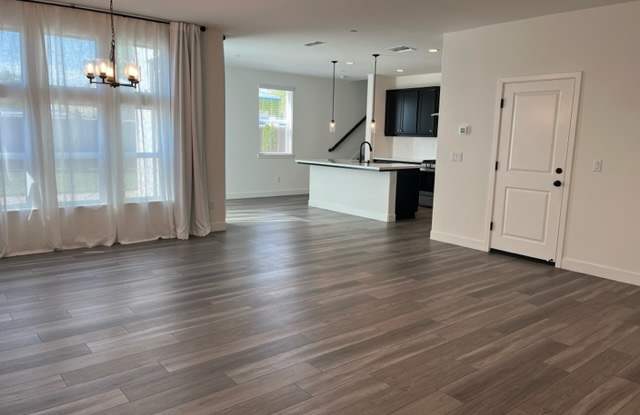 4436 Sierra Pine Way Gallery 2