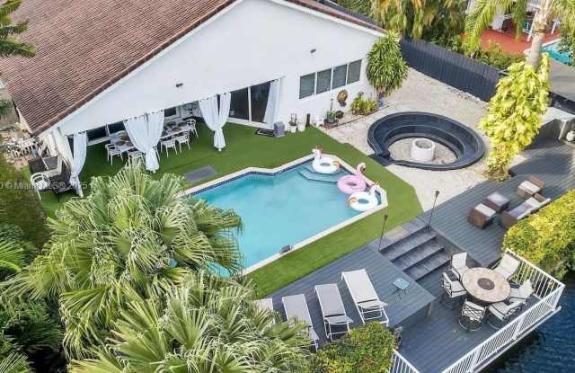 205 N 31st Ave photos photos