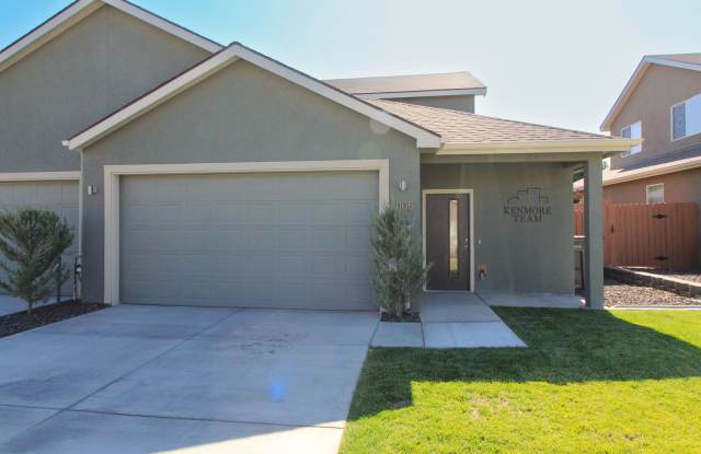 3 Bedroom, 2.5 Bath Townhome in Kennewick photos photos