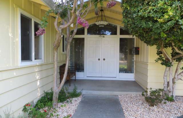 1316 Kilarney Ln. Gallery 2