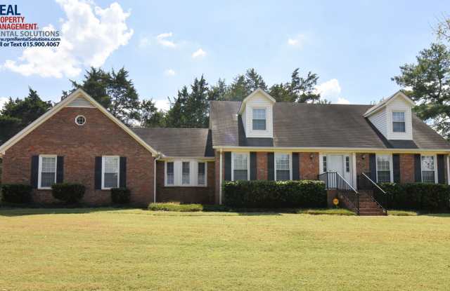 Beautiful all brick home in Riverbend! Gallery 1
