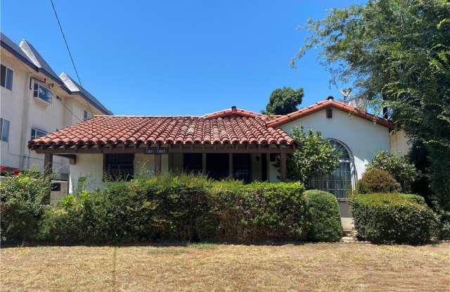 1801 W Commonwealth Avenue photos photos