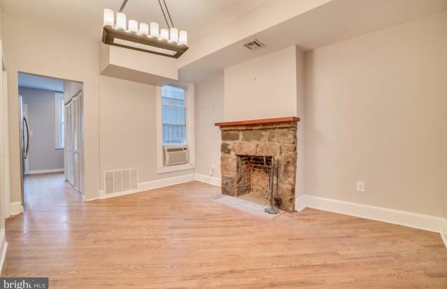 221 K STREET NE Gallery 3