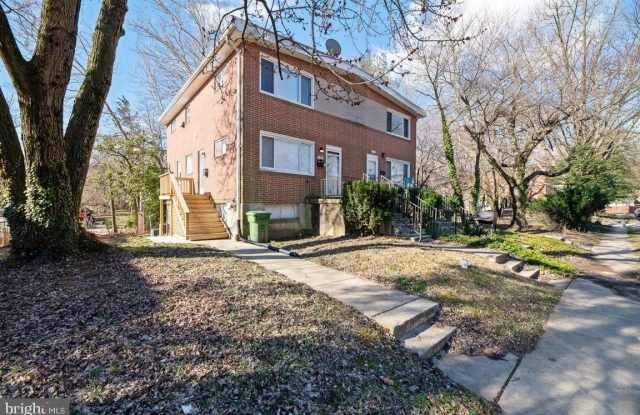 1007 CEDARCROFT Road Gallery 3