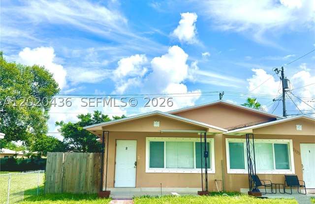 2125 NW 66th St photos photos