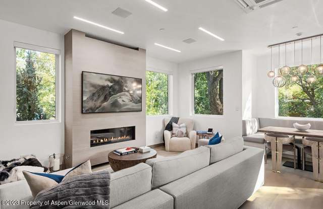 802 E Cooper Gallery 1
