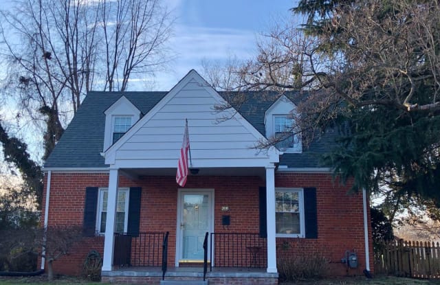 208 Woodlawn Avenue - 208 Woodlawn Avenue, Richmond, VA 23221