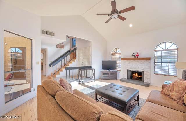 10566 N 87TH Place Gallery 4