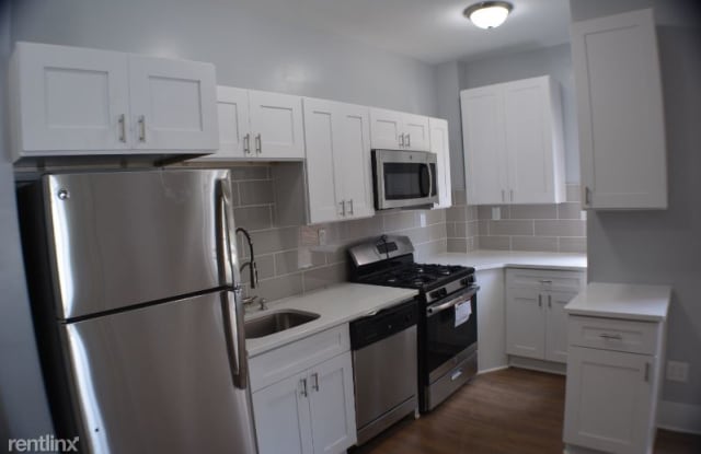 12405 Detroit Ave 14 - 12405 Detroit Avenue, Lakewood, OH 44107
