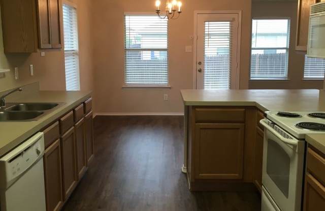 3724 Sapphire Gallery 4