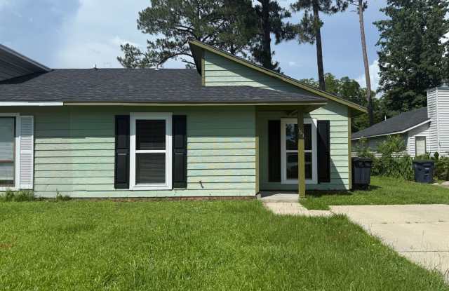 Nice 2 bedroom, 1 bath Duplex photos photos