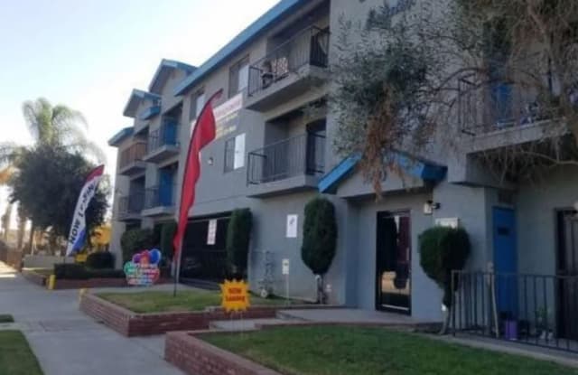 760 W Redondo Beach Blvd 208 - 760 West Redondo Beach Boulevard, Los Angeles, CA 90247